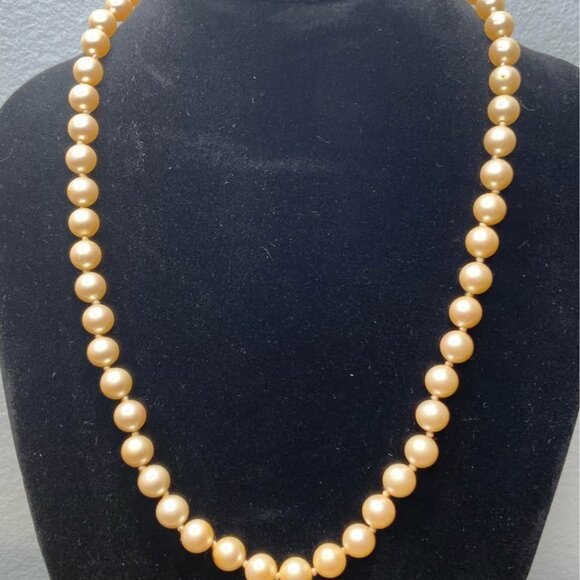 Set of 2 Vintage Neclace. - Picture 2 of 10